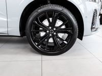 Neu Volvo XC60 Plus 250 PS (183 kW) 2025 SUV