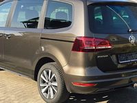 Gebraucht VW Sharan Comfortline 177 PS (130 kW) 2020 Braun Van / Kleinbus