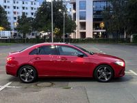 Gebraucht Mercedes A200 163 PS (119 kW) 2019 Rot Limousine