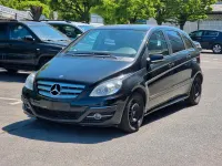 Gebraucht Mercedes B200 194 PS (142 kW) 2010 Schwarz Van / Kleinbus