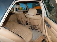 Gebraucht Mercedes 560 299 PS (219 kW) 1986 Schwarz Limousine