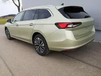 Neu Skoda Superb Selection 193 PS (141 kW) 2025 Ice tea yellow Kombi
