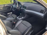 Gebraucht BMW 325 192 PS (141 kW) 2002 Silber Limousine
