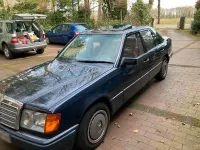 Gebraucht Mercedes E260 160 PS (117 kW) 1992 Blau Limousine