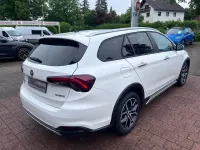 Gebraucht Fiat Tipo Cross 131 PS (96 kW) 2023 Weiß Kombi