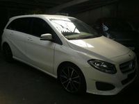 Gebraucht Mercedes B180 122 PS (89 kW) 2016 Calcitweiss/zirrusweiss Van / Kleinbus