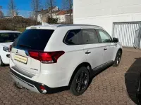 Używany Mitsubishi Outlander 150 KM (110 kW) 2019 Biały SUV