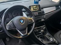 Gebraucht BMW 218 Active Tourer 150 PS (110 kW) 2015 Weiß Van / Kleinbus