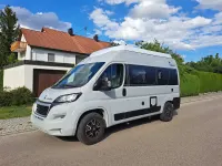 Gebraucht Peugeot Boxer 162 PS (119 kW) 2024 Grau Van