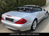 Gebraucht Mercedes SL500 306 PS (225 kW) 2002 Brillantsilber  metalliclack Cabrio