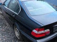 Używany BMW 330 231 KM (169 kW) 2001 Czarny Sedan/Limuzyna