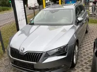 Gebraucht Skoda Superb Ambition 190 PS (139 kW) 2017 Silber Limousine