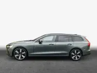 Gebraucht Volvo V60 145 PS (106 kW) 2025 Kombi