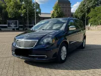 Gebraucht Chrysler Grand Voyager Limited 287 PS (211 kW) 2012 Blau Van / Kleinbus