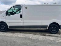 Gebraucht Opel Vivaro 114 PS (83 kW) 2010 Weiß Van / Kleinbus