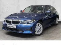 Używany BMW 320 Advantage 190 KM (139 kW) 2022 Niebieski Kombi