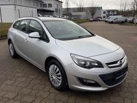 Gebraucht Opel Astra Edition 140 PS (102 kW) 2013 Silber Kombi