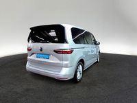 Gebraucht VW Multivan Life 150 PS (110 kW) 2024 Reflexsilber metallic Van