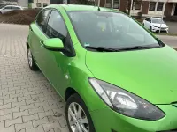 Occasion Mazda 2 75 ch (55 kW) 2011 Vert Citadine