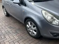 Gebraucht Opel Corsa 80 PS (58 kW) 2008 Silber Kleinwagen