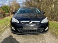 Gebraucht Opel Astra Design Edition 101 PS (74 kW) 2011 Schwarz Limousine