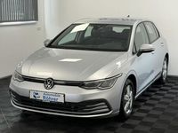 Gebraucht VW Golf VIII Life 150 PS (110 kW) 2022 Silber Limousine