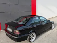 Gebraucht BMW 323 M Sport 170 PS (125 kW) 1997 Schwarz Limousine