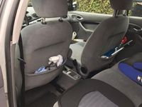 Gebraucht Ford Focus Ghia 116 PS (85 kW) 2001 Silber Limousine