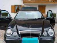 Gebraucht Mercedes E280 Avantgarde 204 PS (150 kW) 1999 Blau Limousine