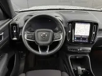 Gebraucht Volvo XC40 Plus 185 kW (252 PS) 2023 Schwarz (onyx black / metallic) SUV