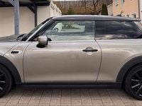 Usado Mini ONE 102 HP (75 kW) 2020 Prateado Citadino