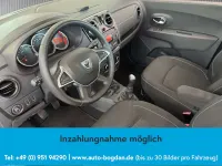 Gebraucht Dacia Lodgy Comfort 102 PS (75 kW) 2018 Marine blau Van / Kleinbus