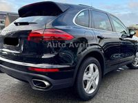 Second-hand Porsche Cayenne 262 CP (192 kW) 2015 Negru SUV