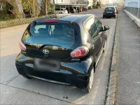 Gebraucht Toyota Aygo 68 PS (50 kW) 2011 Schwarz Kleinwagen