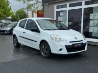 Gebraucht Renault Clio III 75 PS (55 kW) 2011 Weiß Kleinwagen