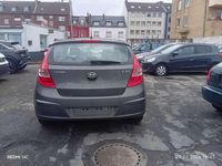 Gebraucht Hyundai i30 Comfort 109 PS (80 kW) 2007 Steel gray Kleinwagen