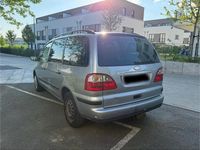 Second-hand Ford Galaxy 116 CP (85 kW) 2004 Gri Monovolum
