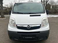 Używany Opel Vivaro 90 KM (66 kW) 2009 Biały Minivan