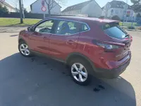 Gebraucht Nissan Qashqai 116 PS (85 kW) 2020 Rot SUV