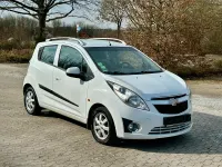 Używany Chevrolet Spark 80 KM (58 kW) 2011 Biały Hatchback