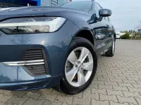 Gebraucht Volvo XC60 Momentum 197 PS (144 kW) 2022 Blau SUV
