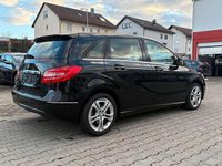 Gebraucht Mercedes B180 109 PS (80 kW) 2012 Schwarz Van / Kleinbus