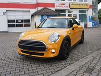Gebraucht Mini ONE 102 PS (75 kW) 2018 Volcanic orange uni Kleinwagen