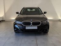 Gebraucht BMW 318 Sport Line 156 PS (114 kW) 2023 Schwarz uni Kombi