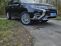 gebraucht Mitsubishi Outlander P-HEV Plus 4WD 1.HAND , 360, AHK *KEYLESS*