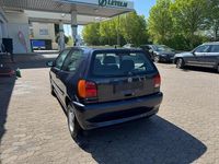 Usata VW Polo 60 CV (44 kW) 1998 Blu Utilitaria
