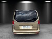 Gebraucht Mercedes V300 Night 231 PS (169 kW) 2024 Gold Van / Kleinbus
