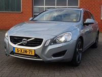 Gebraucht Volvo V60 215 PS (158 kW) 2012 Grau Kombi