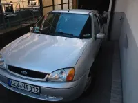 Gebraucht Ford Fiesta Ghia 75 PS (55 kW) 2000 Silber Kleinwagen