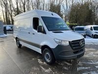 Używany Mercedes Sprinter 163 KM (119 kW) 2022 Biały Van
